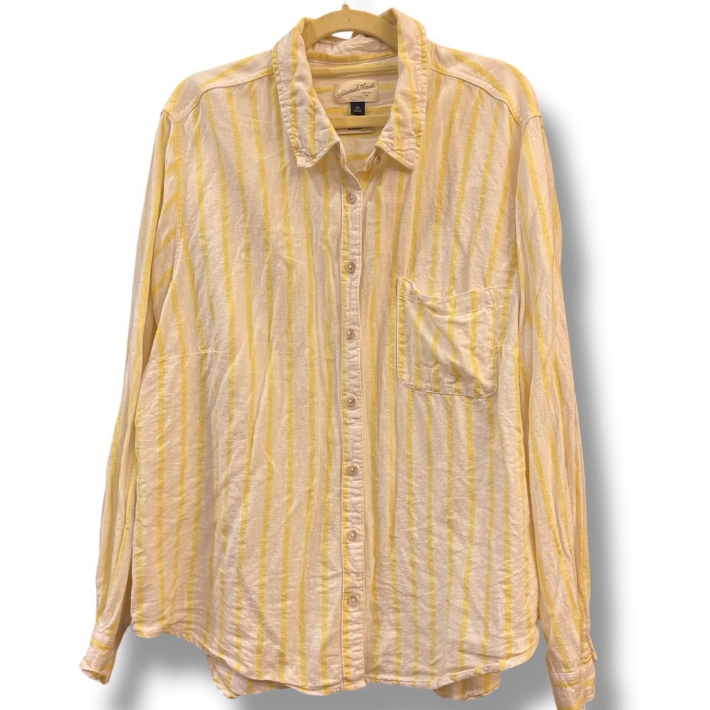 Universal Thread Women's Long Sleeved Collared Button Down Shirt Size XXL